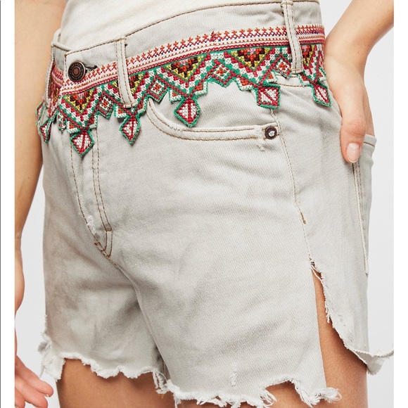 NWT Free People Borderline Cutoff Shorts - Picture 1 of 8